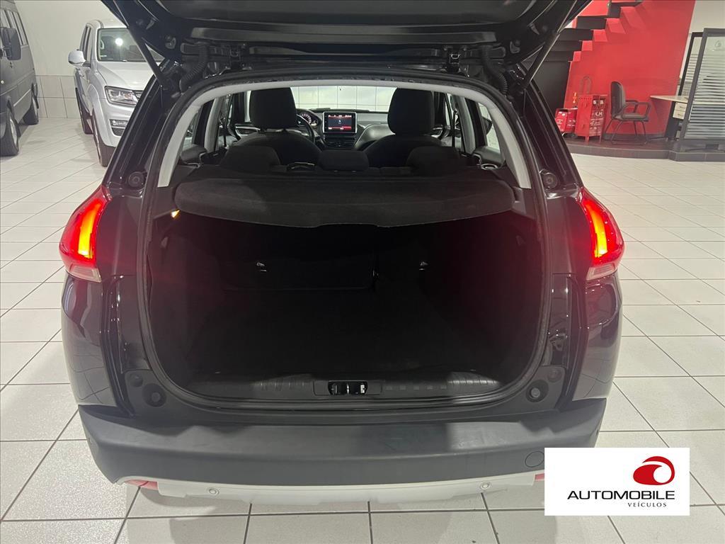 PEUGEOT 2008 - 8