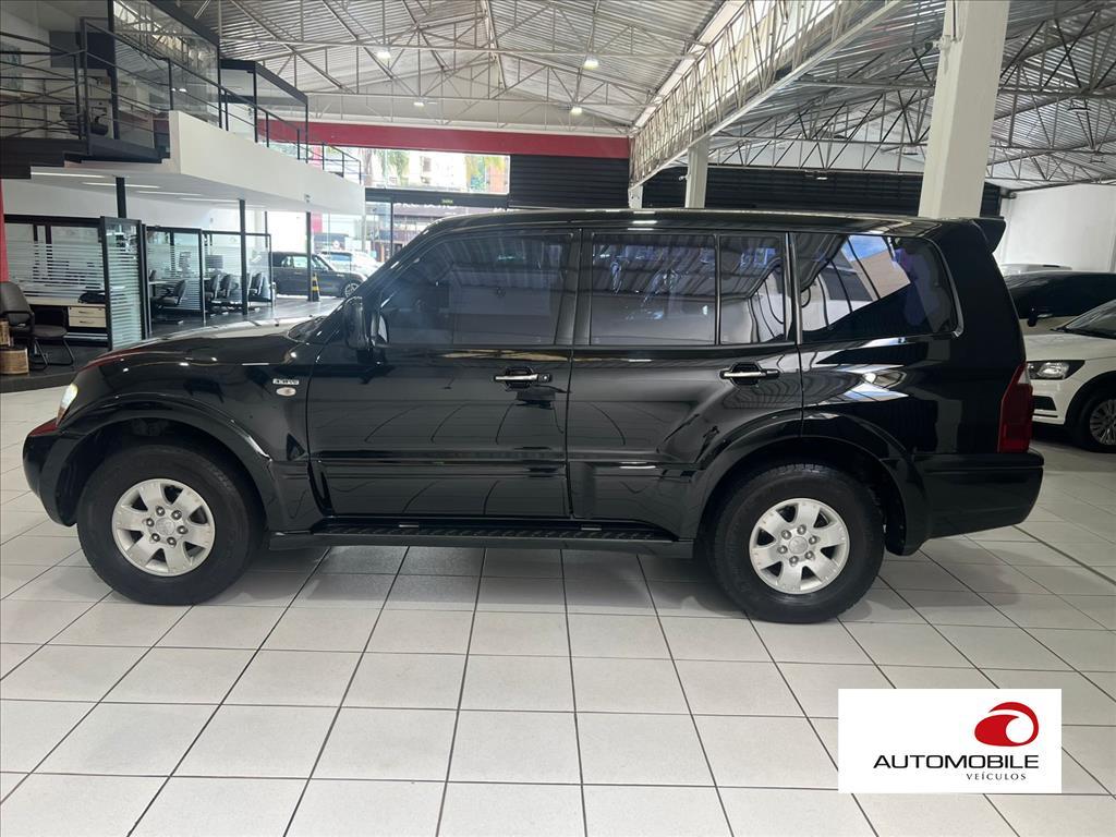 MITSUBISHI PAJERO FULL - 4