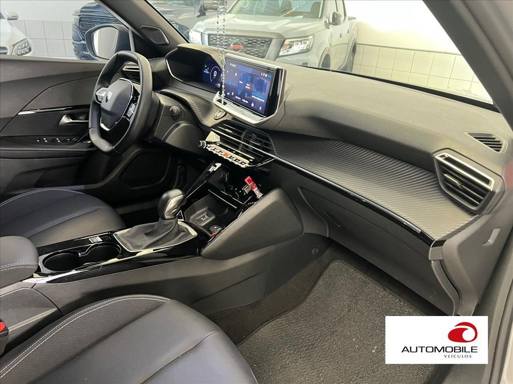 PEUGEOT 2008 - 11