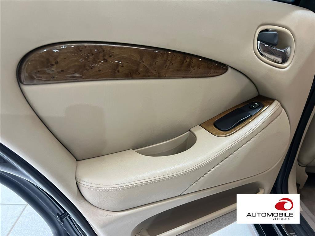 JAGUAR S-TYPE - 18