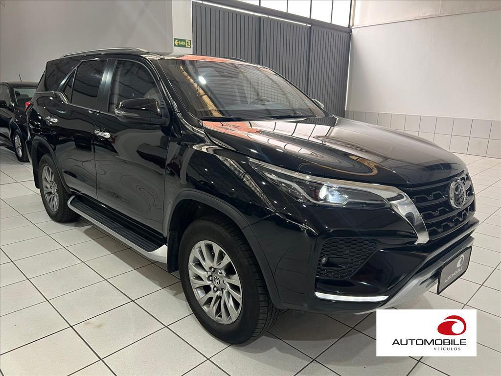 TOYOTA HILUX SW4 - 3