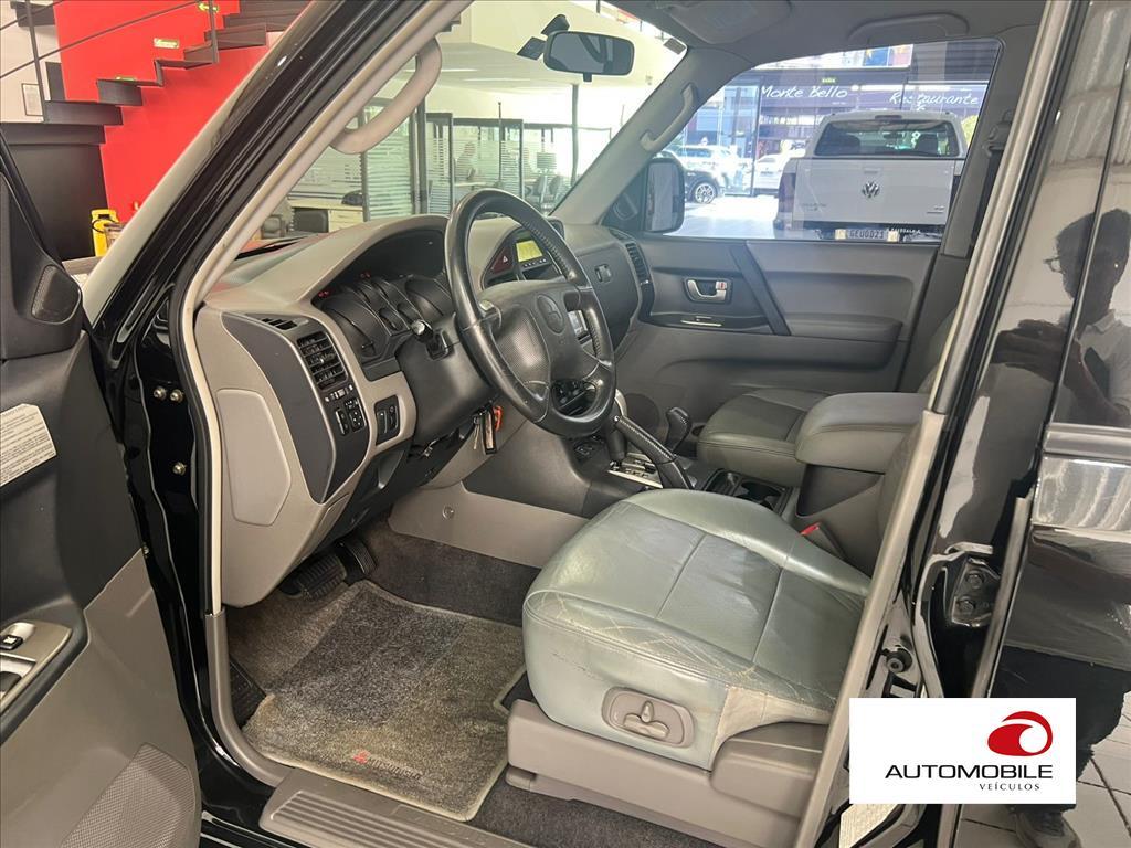 MITSUBISHI PAJERO FULL - 13