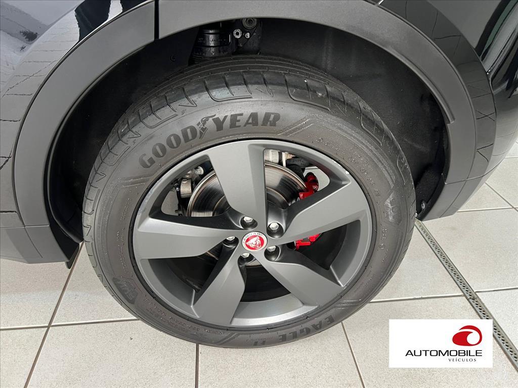JAGUAR E-PACE - 8