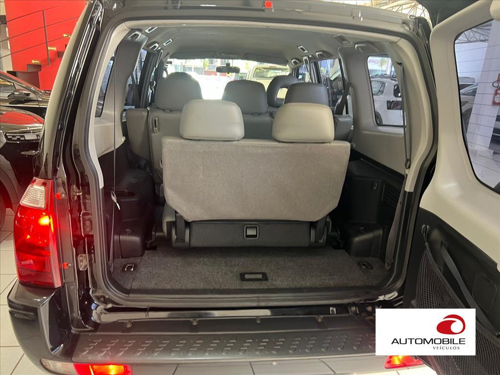 MITSUBISHI PAJERO FULL - 11