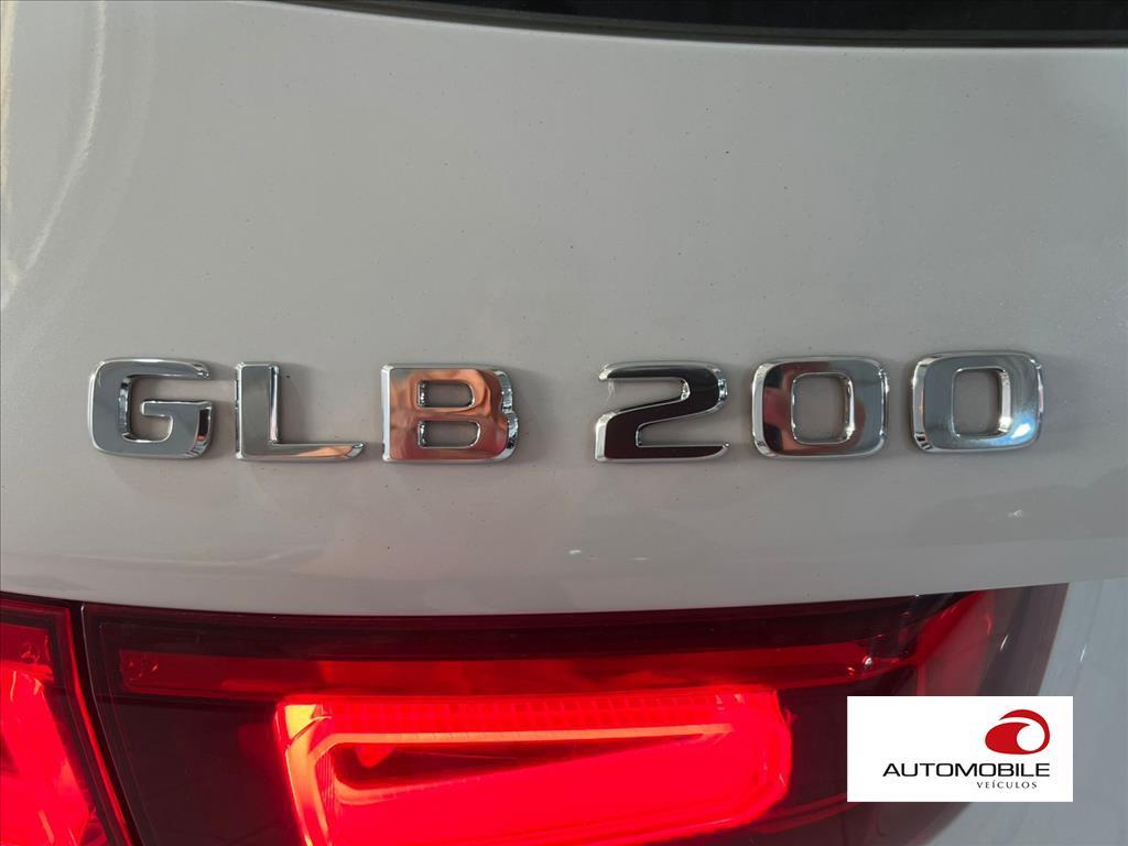 MERCEDES-BENZ GLB 200 - 7