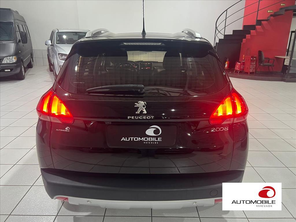 PEUGEOT 2008 - 4