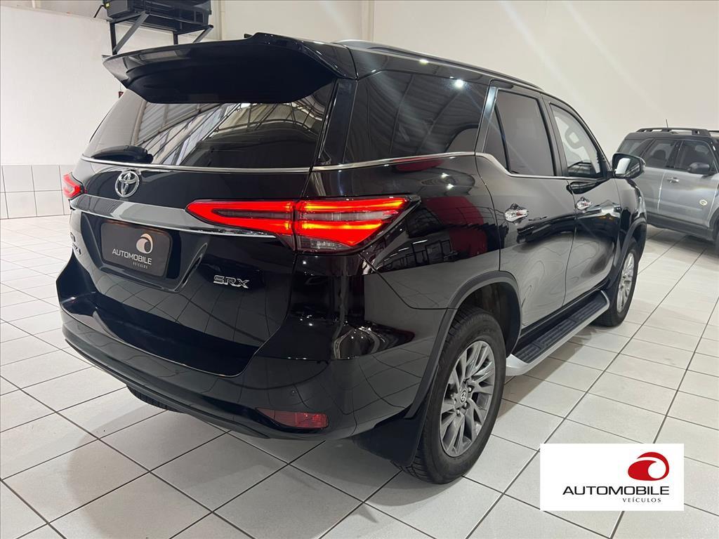 TOYOTA HILUX SW4 - 6