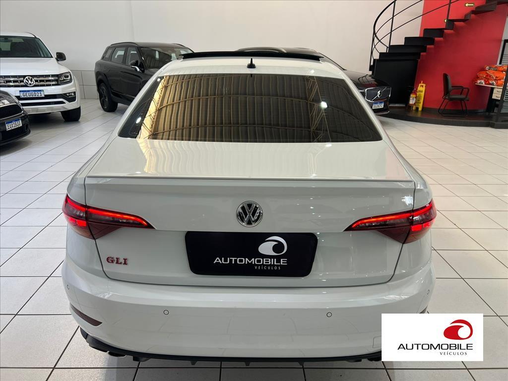 VOLKSWAGEN JETTA - 4