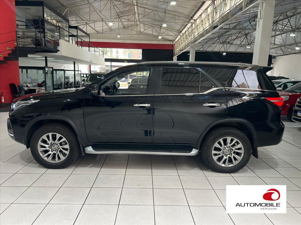 TOYOTA HILUX SW4 - 7