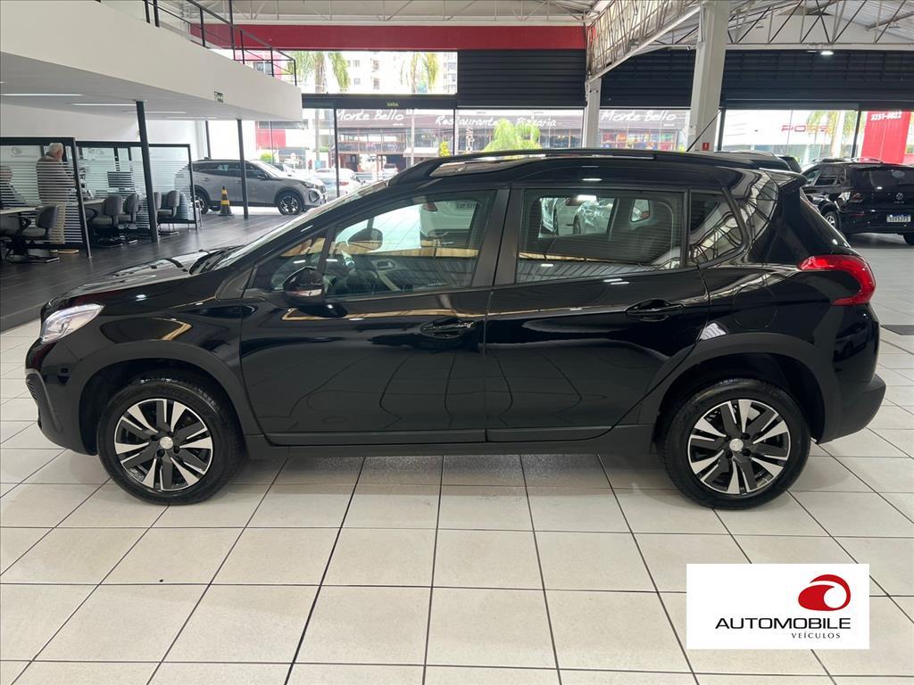 PEUGEOT 2008 - 7